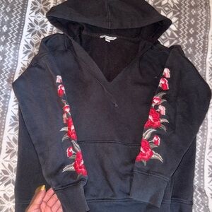 American Eagle Outfitters Black Long Sleeve Hooded Sweatshirt